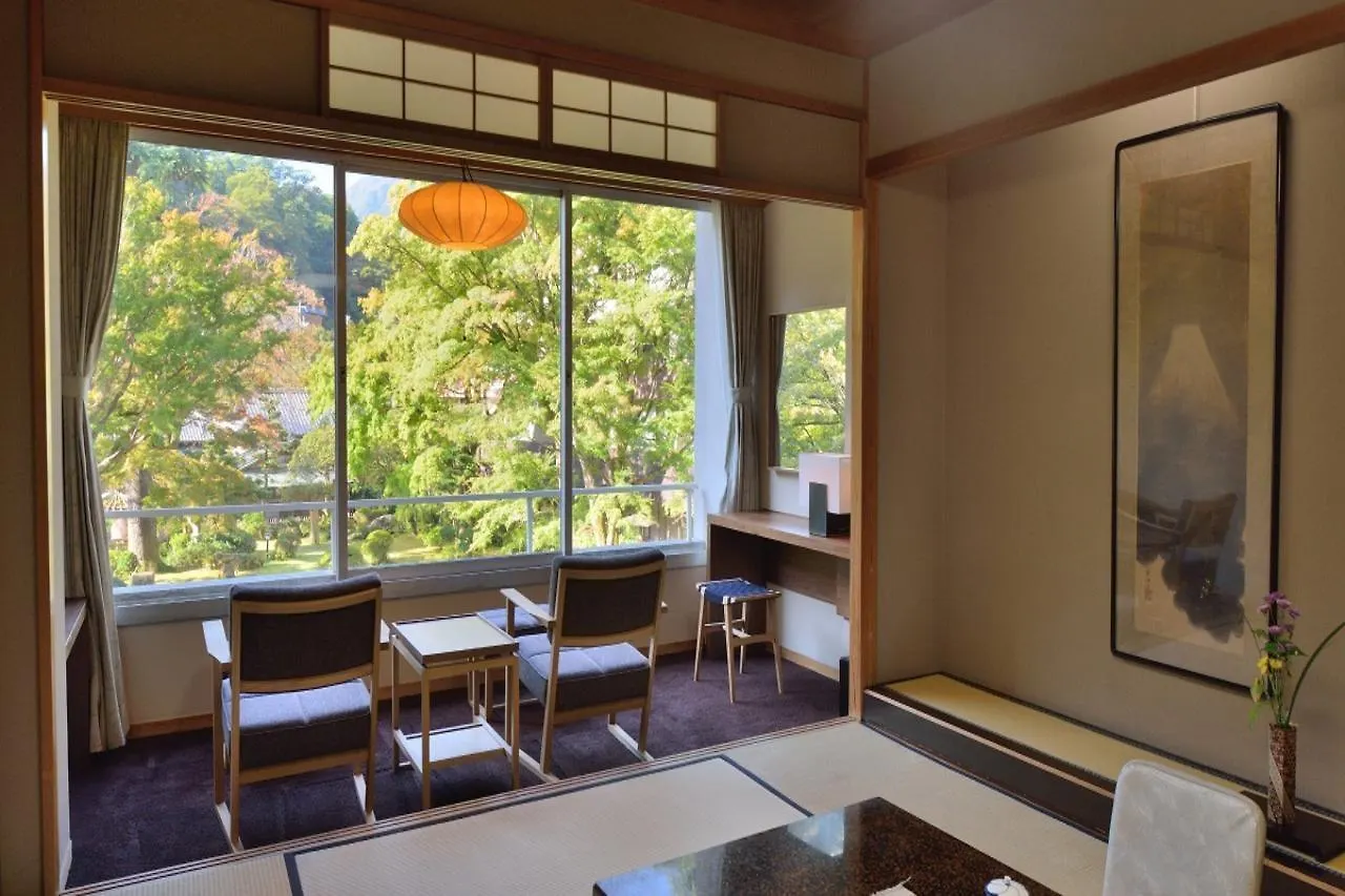 האקונה Yoshiike Ryokan