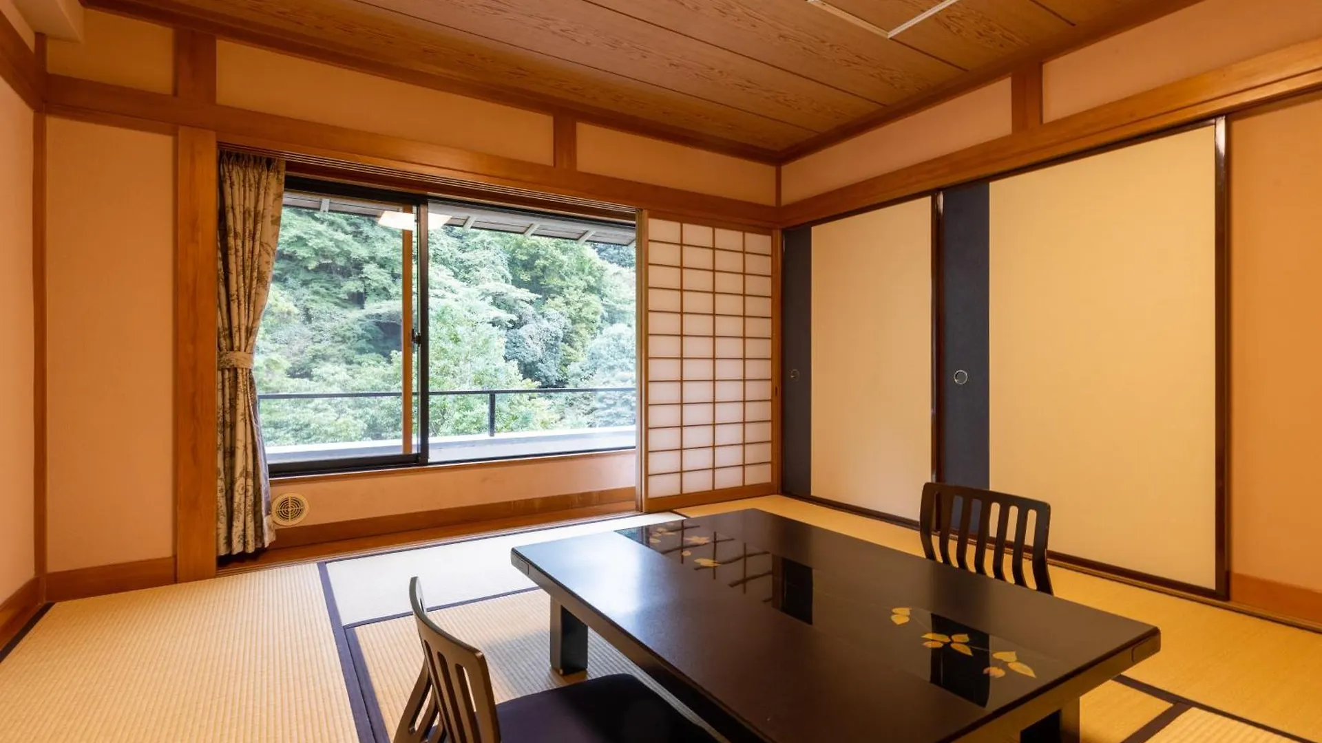 האקונה Yoshiike Ryokan