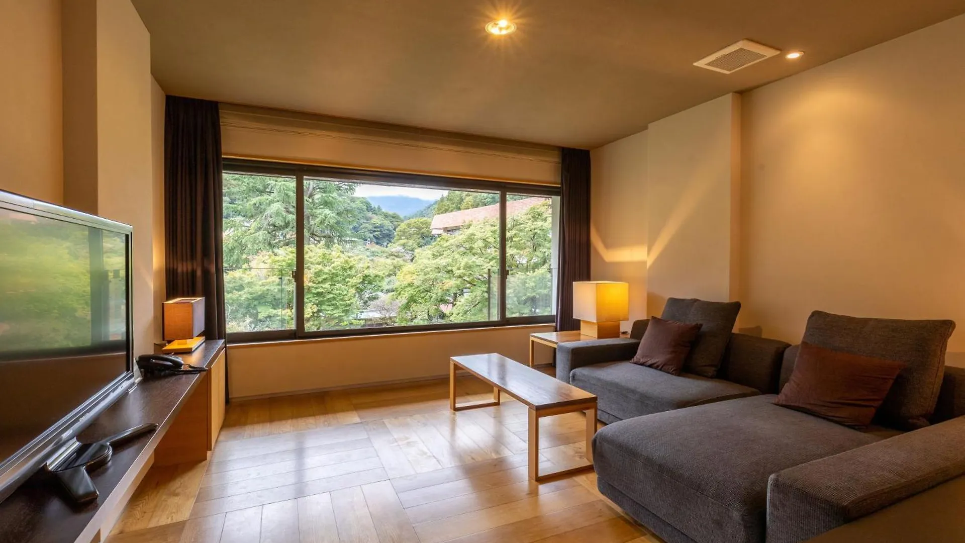Yoshiike Ryokan Hakone 4*,